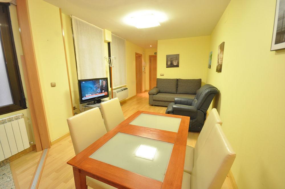 Apartamentos Toro 33 ซาลามังกา ภายนอก รูปภาพ
