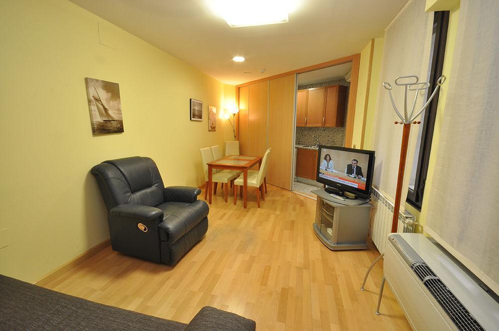Apartamentos Toro 33 ซาลามังกา ภายนอก รูปภาพ