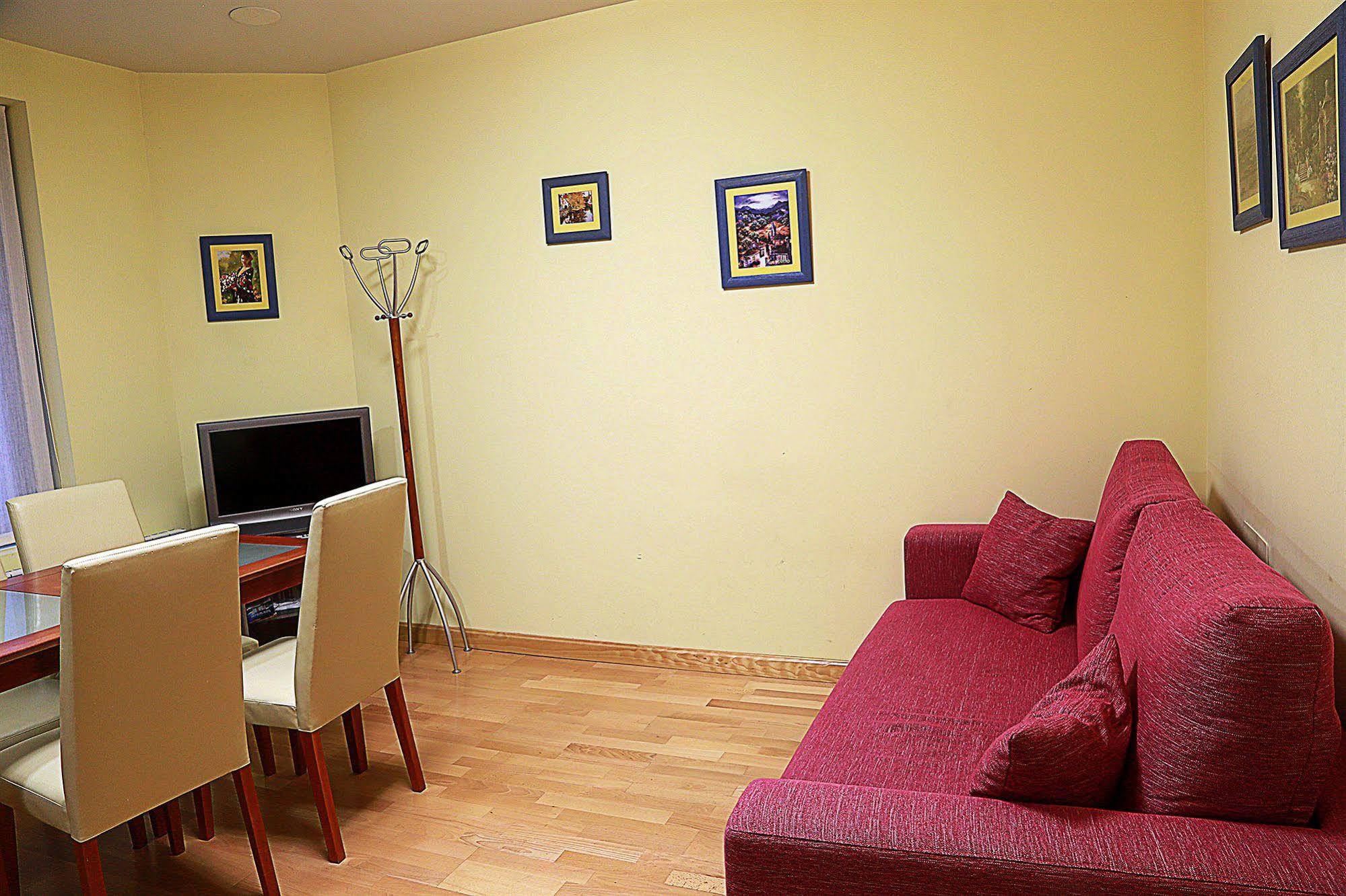 Apartamentos Toro 33 ซาลามังกา ภายนอก รูปภาพ
