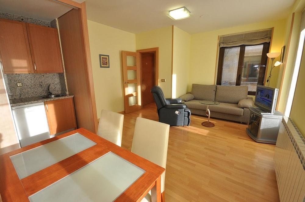 Apartamentos Toro 33 ซาลามังกา ภายนอก รูปภาพ